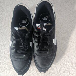 Women's Nike Waffle Debut Sneakers